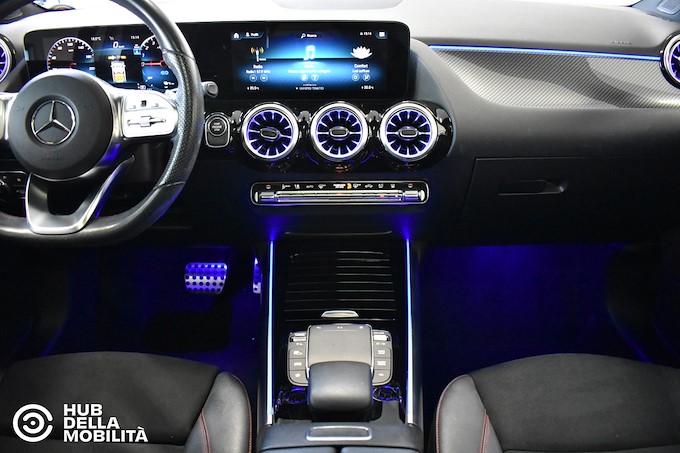 MERCEDES-BENZ GLA 250 e hybrid EQ Premium